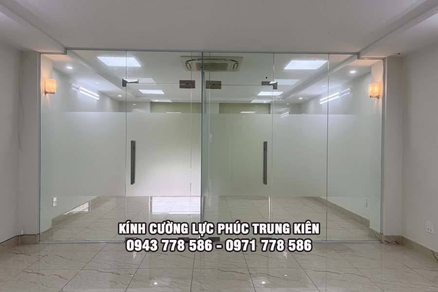 kính cường lực là gì